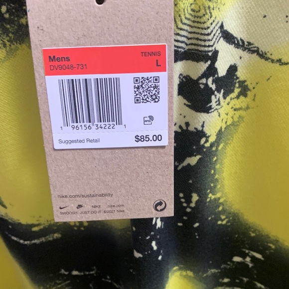 Nike Men's Polo Shirt in Yellow and Black - Picture 2 of 2